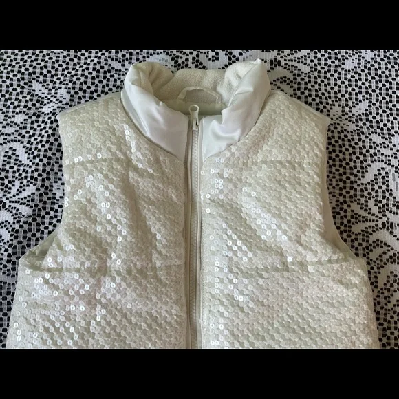 USED VEST FOR KIDS - Picture 2 of 14